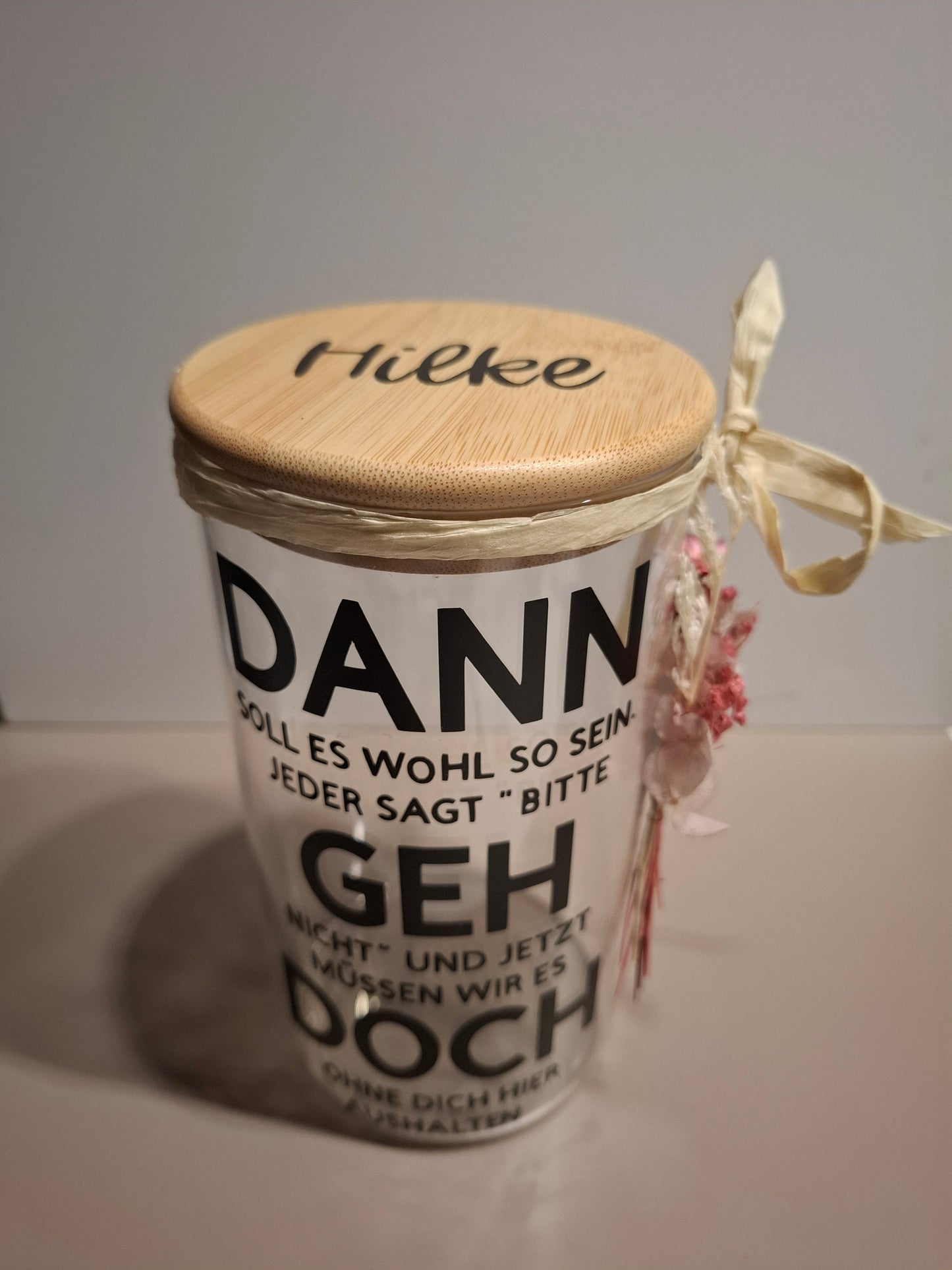 Dekorativer Glasbehälter 8,5x16 cm mit Bambusdeckel "Dann geh doch" Rente