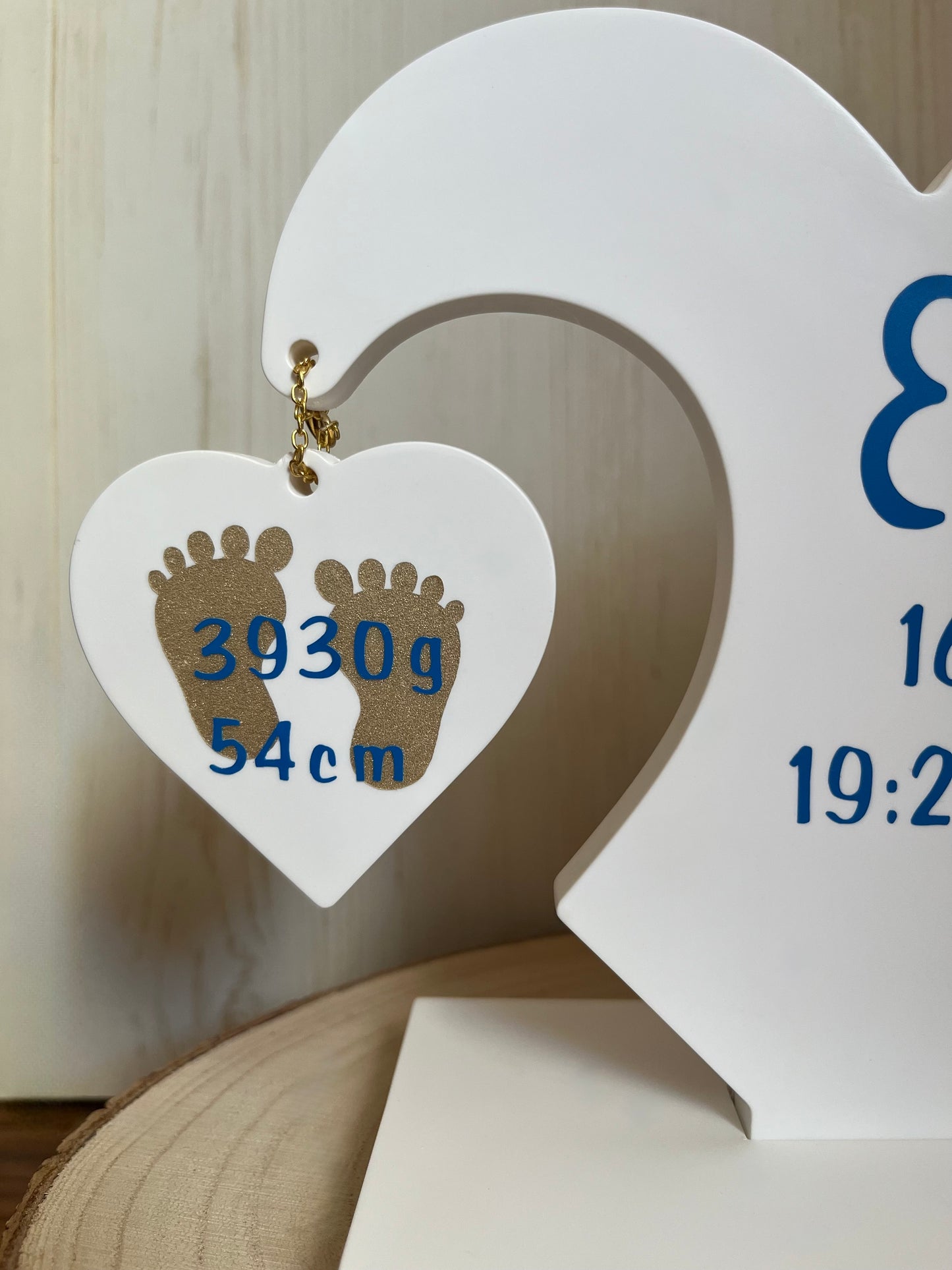 Großes Herz mit Geburtsdaten blau, personalisiert