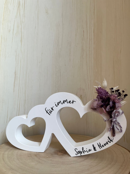 Doppelherz mit Blumen, Beschriftung und Namen