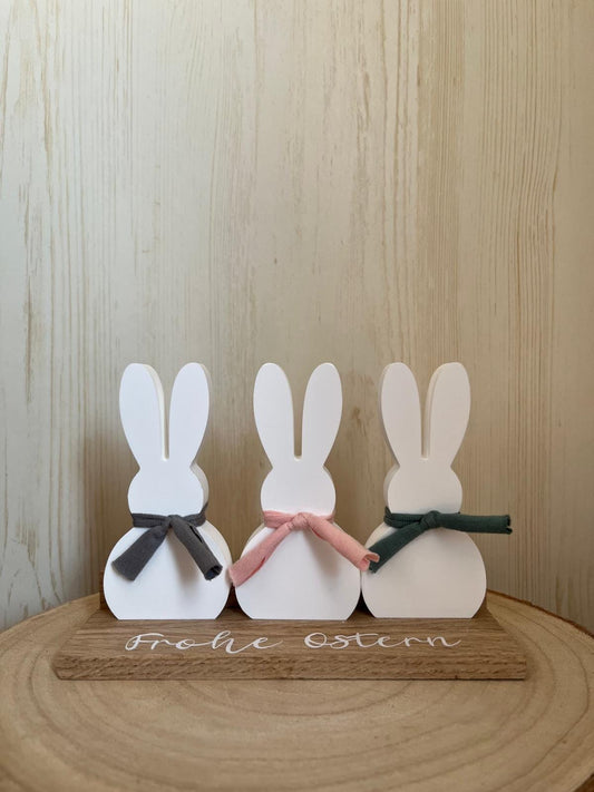 3er-Set stehende Hasen mit Halsband, Kötzchenleiste und Text
